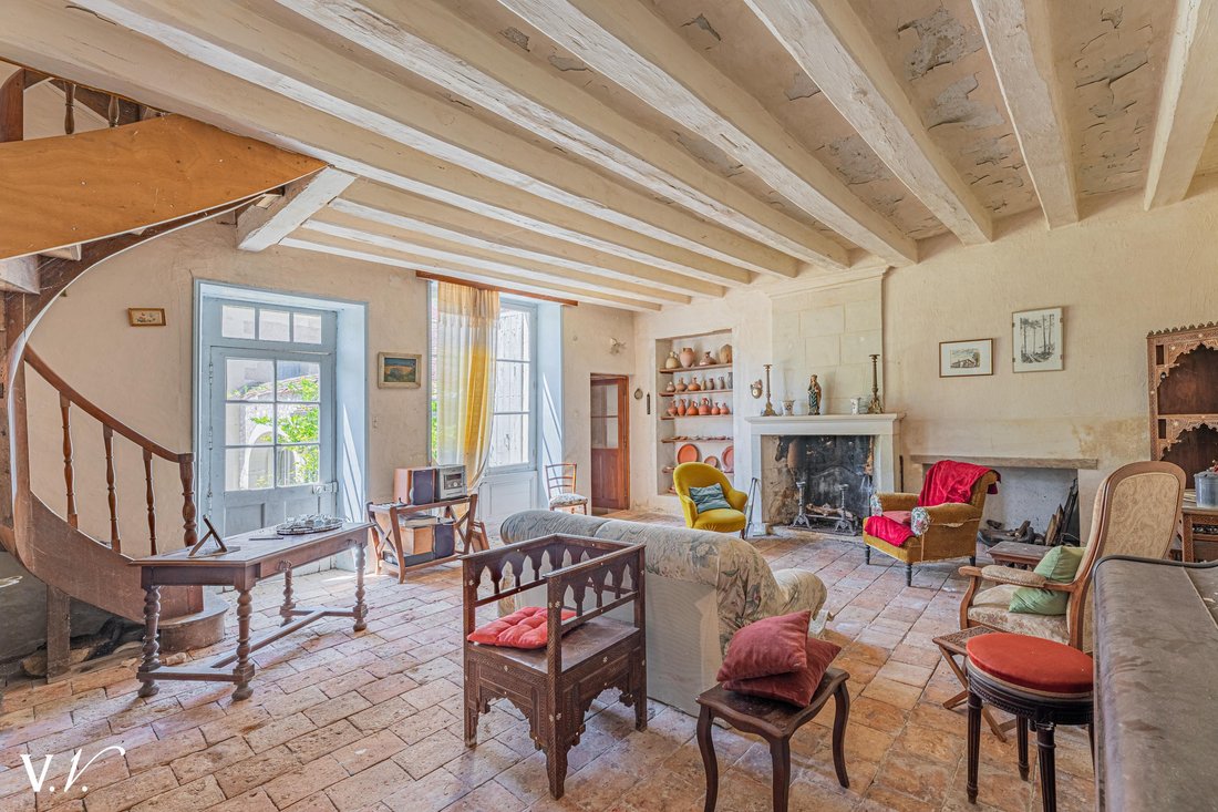 Estate in Preuilly-sur-Claise, Centre-Val de Loire, France 2 - 18620311