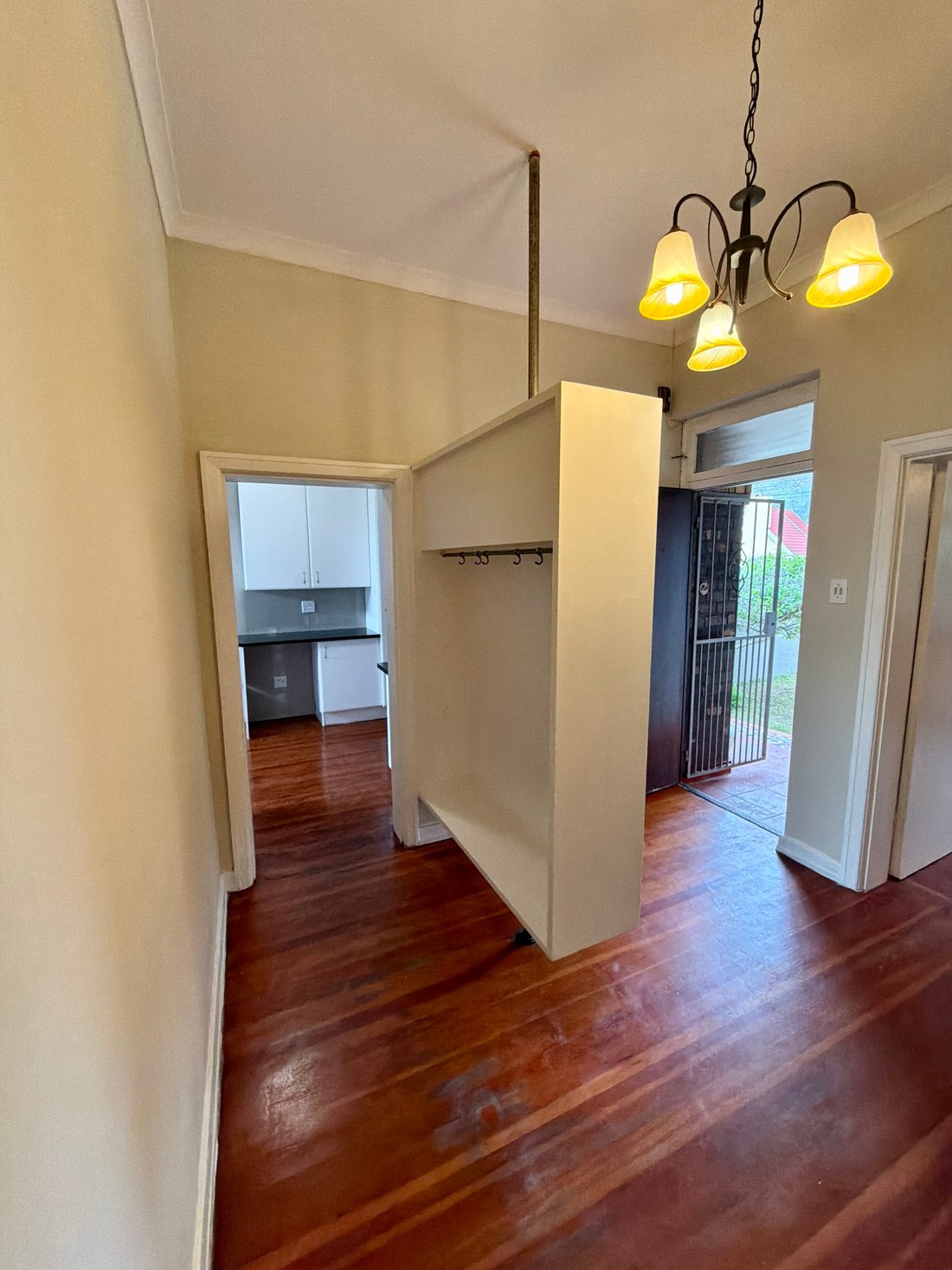 Country House in Retreat, Cape Town, South Africa 3 - 18618011