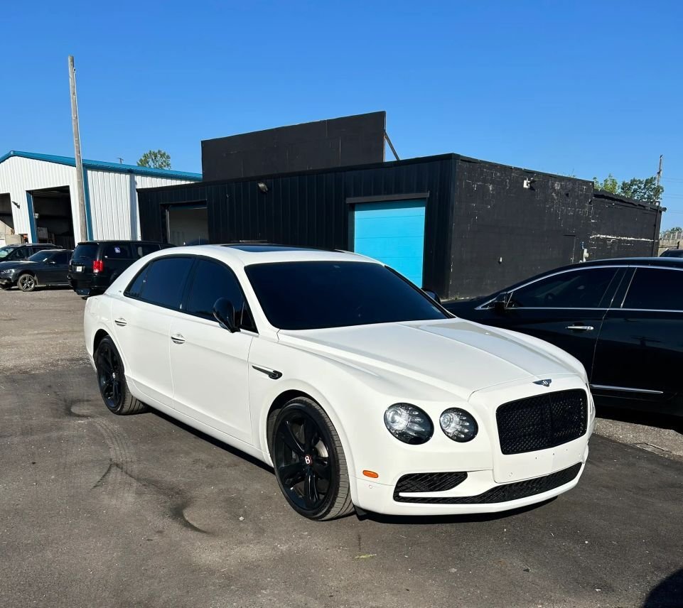 Sedan in Buffalo, NY, United States 1 - 18621637