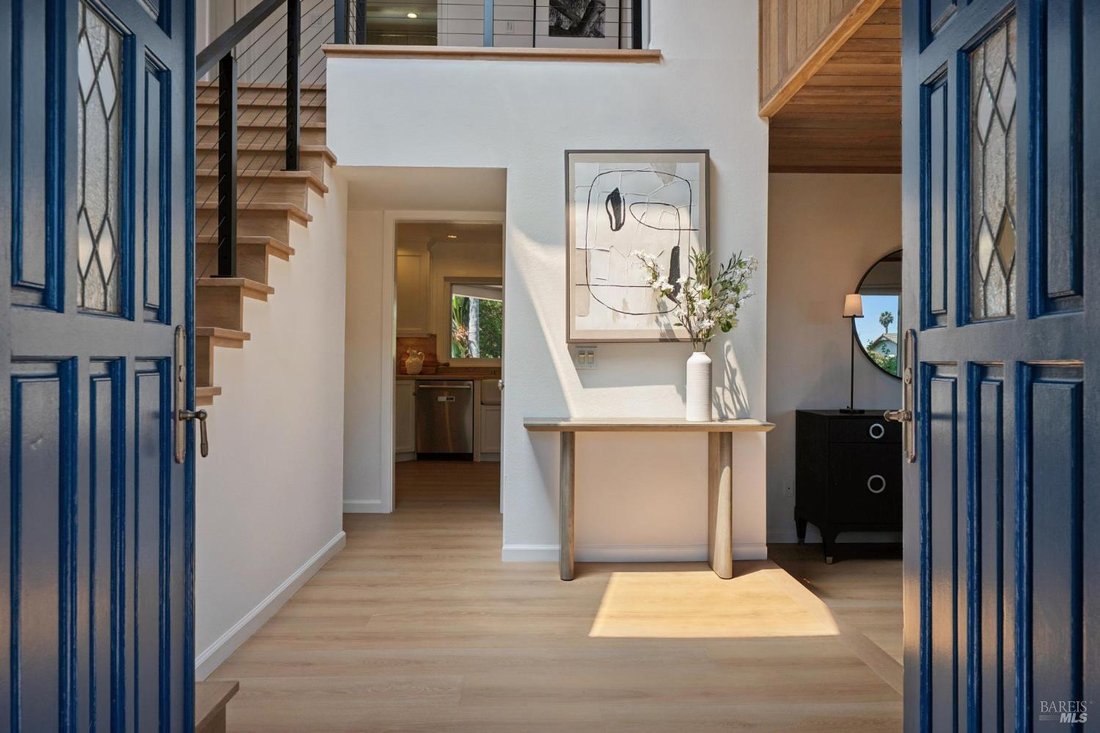 House in Novato, California, United States 2 - 18619706