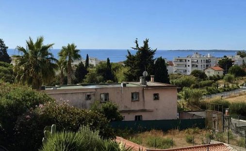 Apartment in Brusquet-Retenaou-Devens, Vallauris, France 1