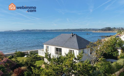 House in Tredrez-Locquemeau, Brittany, France 1