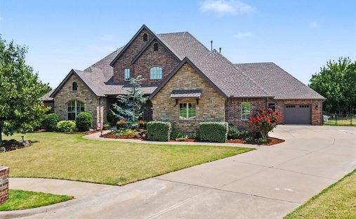 House in Yukon, Oklahoma, United States 1