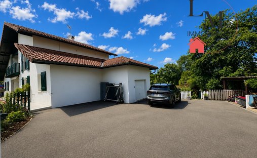 Villa in Saint-Palais, Nouvelle-Aquitaine, France 1