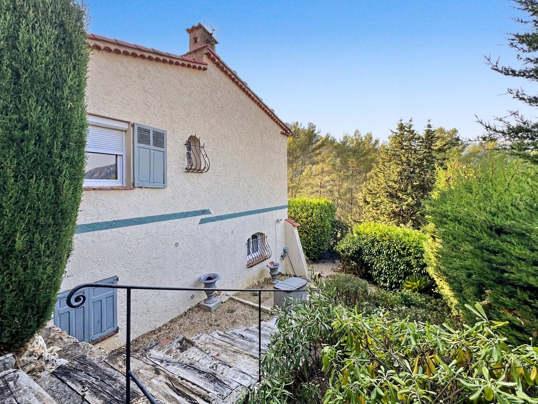 Villa in Châteauneuf-Grasse, Provence-Alpes-Côte d'Azur, France 5 - 18593951