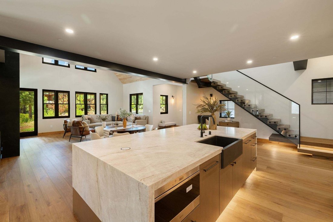 Casa a Truckee, California, Stati Uniti 1 - 18157745