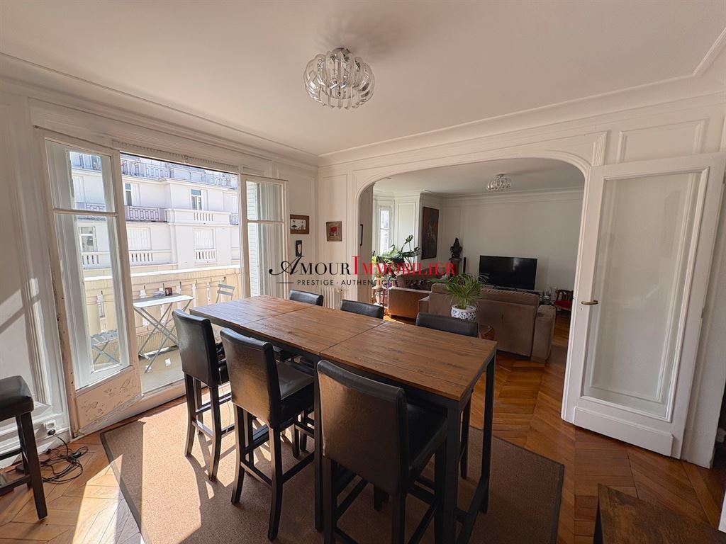 Apartment in La Fourche-Guy Môquet, Paris 17e Arrondissement, Paris 4 - 18624380