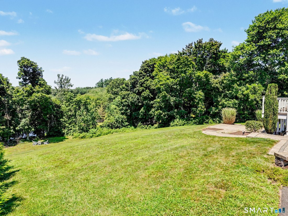 House in Shelton, Connecticut, United States 2 - 18624290