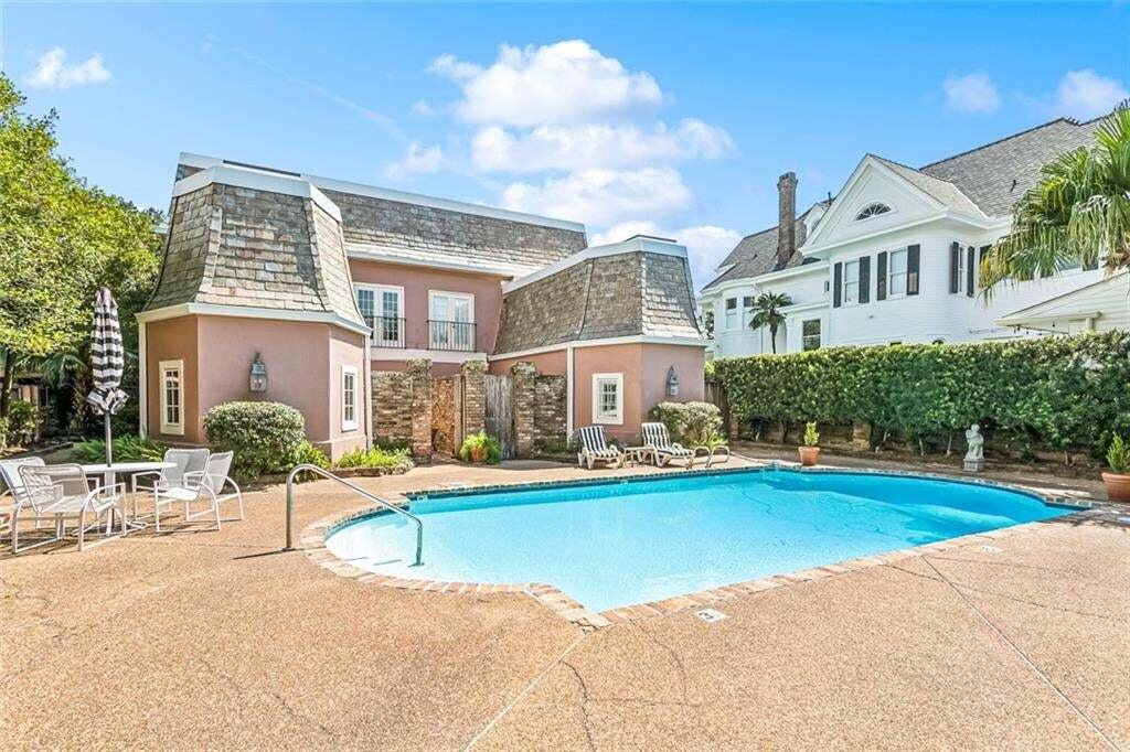 Condo in New Orleans, Louisiana, United States 1 - 18624605