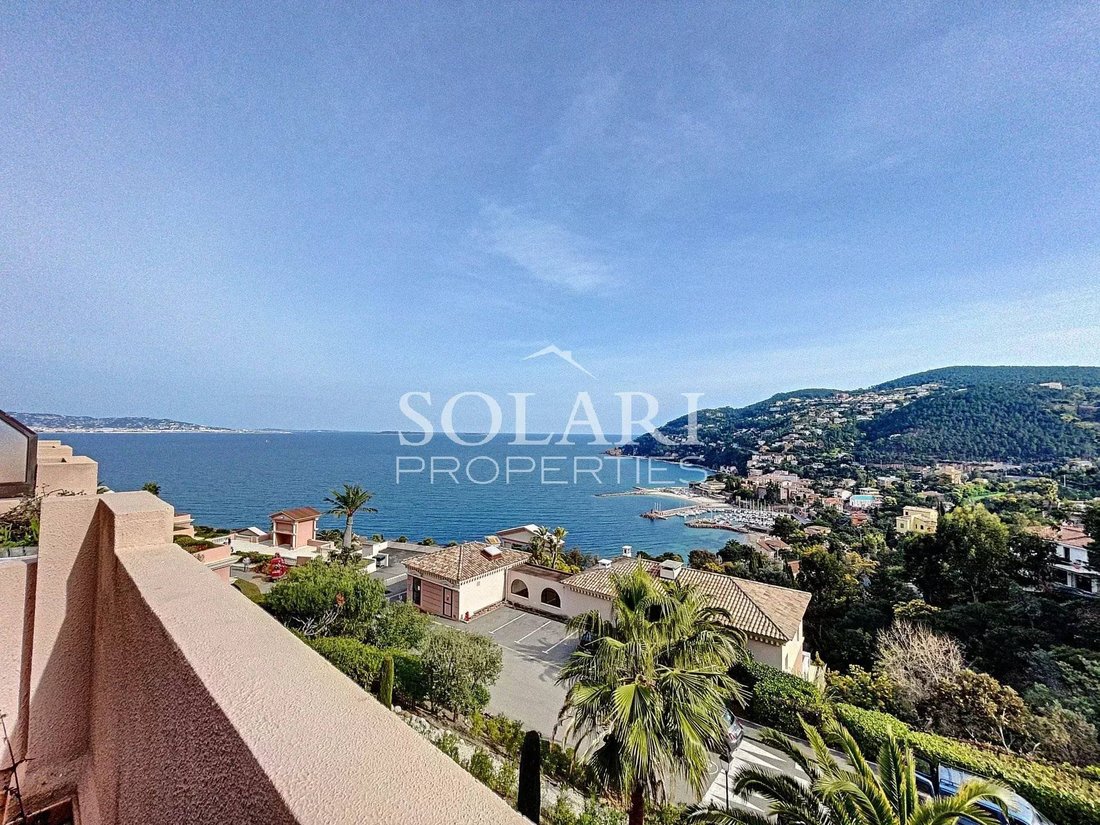 Apartment in Théoule-sur-Mer, Provence-Alpes-Côte d'Azur, France 1 - 16757738
