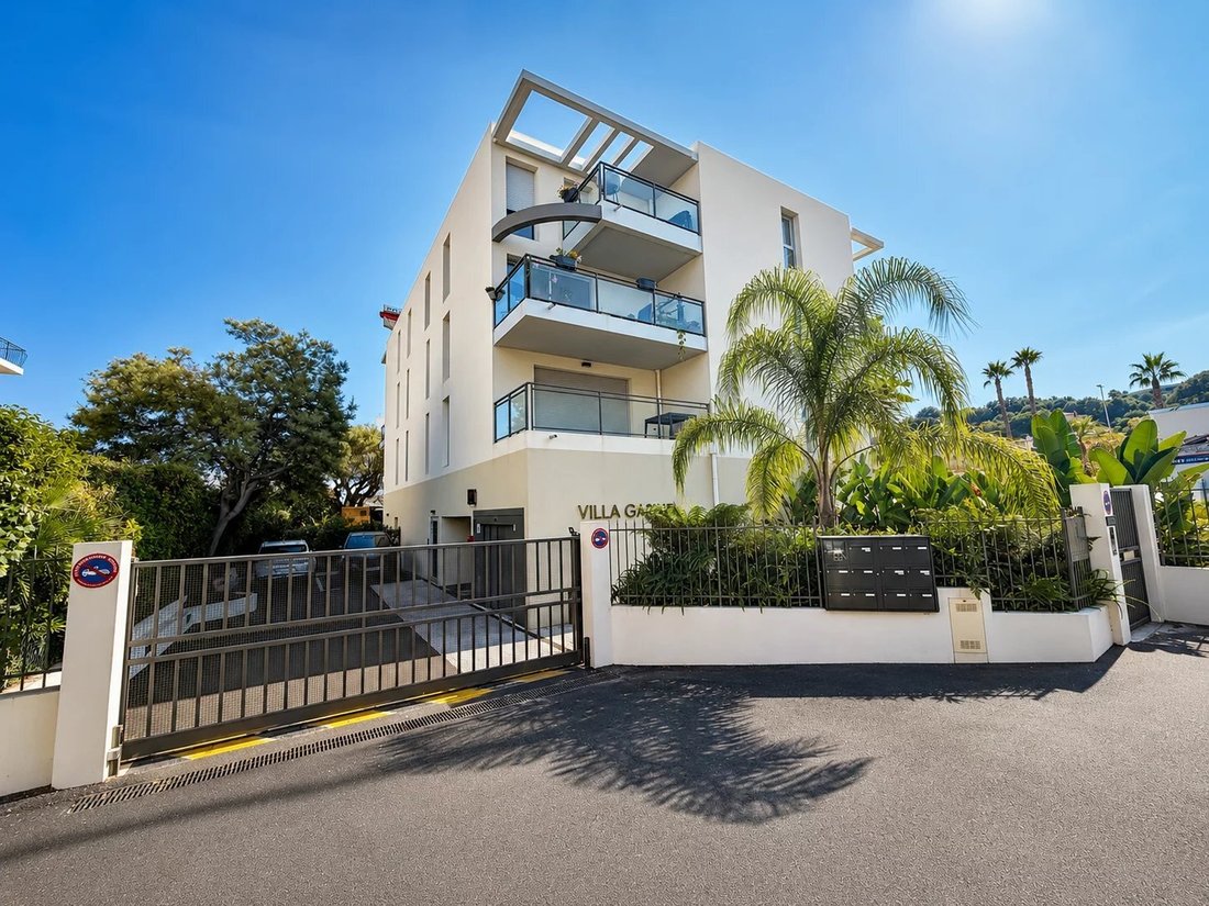 Villa in Les Prugnons, Antibes, France 1 - 15196769