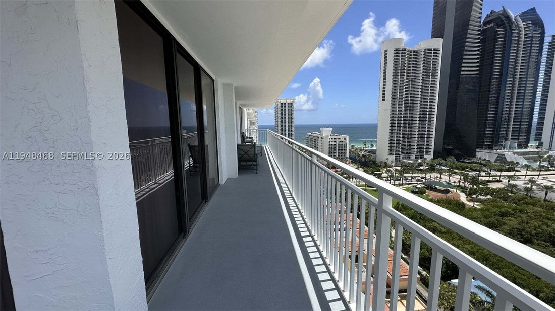 Condo in Sunny Isles Beach, Florida, United States 1 - 17205732