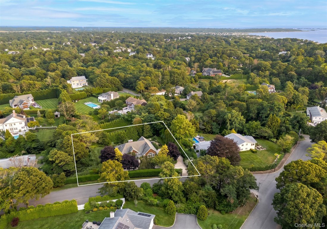 House in Southampton, New York, United States 2 - 18624524