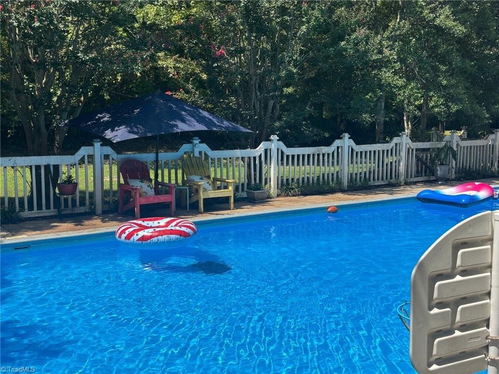 House in Eden, North Carolina, United States 3 - 17898545