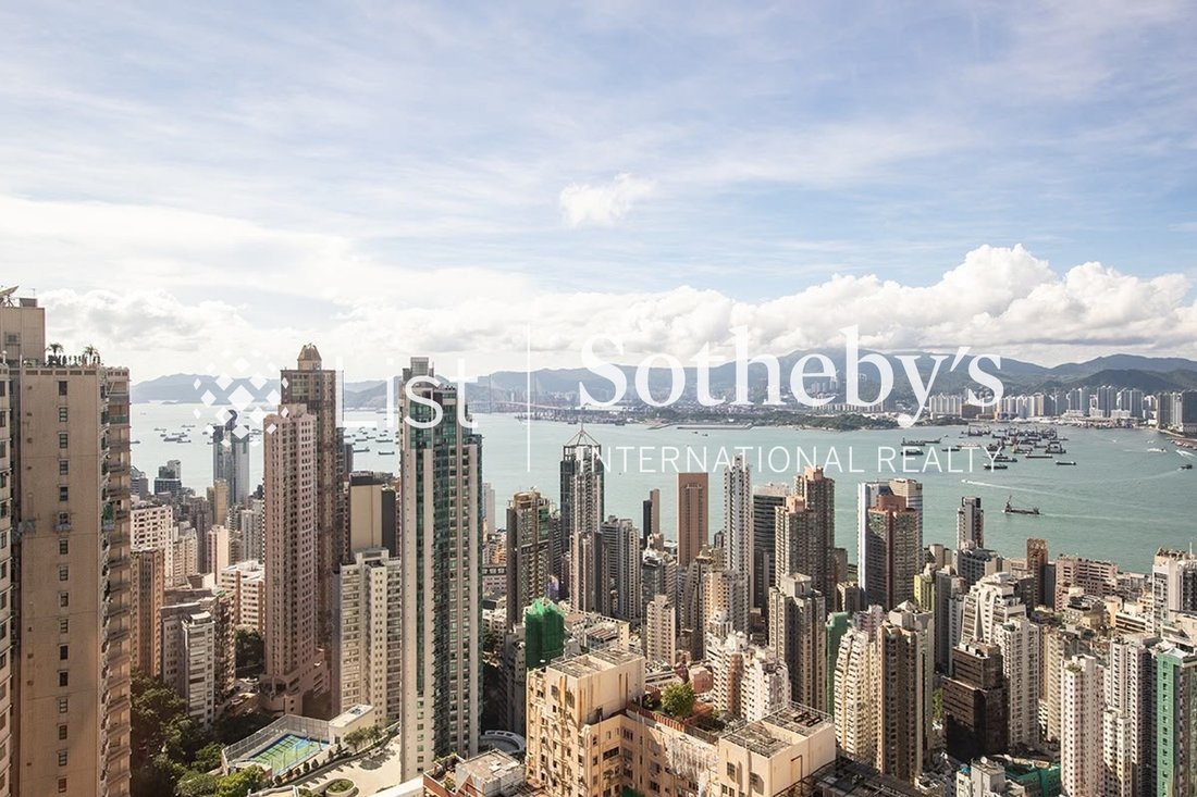 Apartment in Mid-Levels West, Hong Kong 2 - 18624464