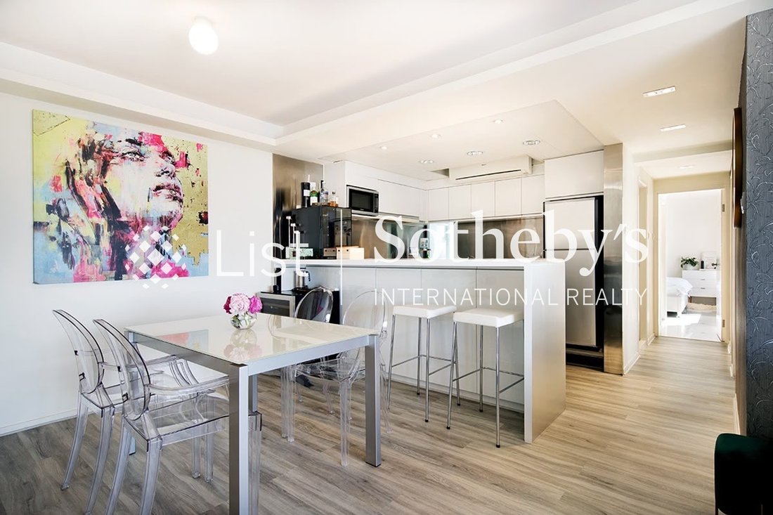 Apartment in Mid-Levels West, Hong Kong 4 - 18624464