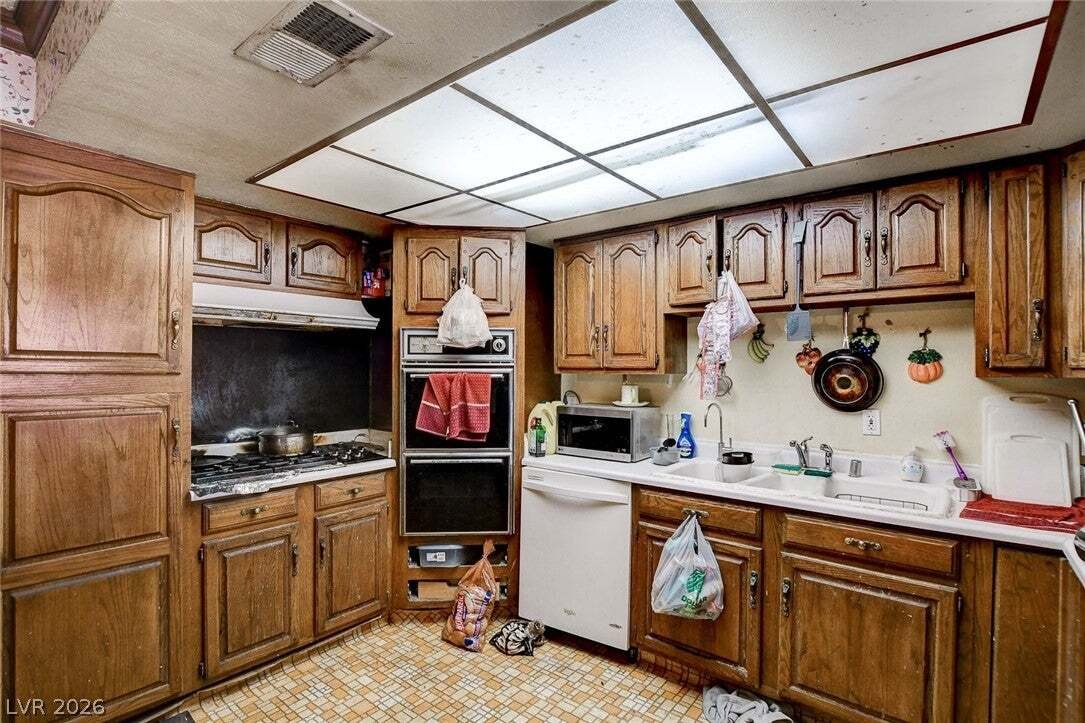 House in Las Vegas, Nevada, United States 4 - 18624492