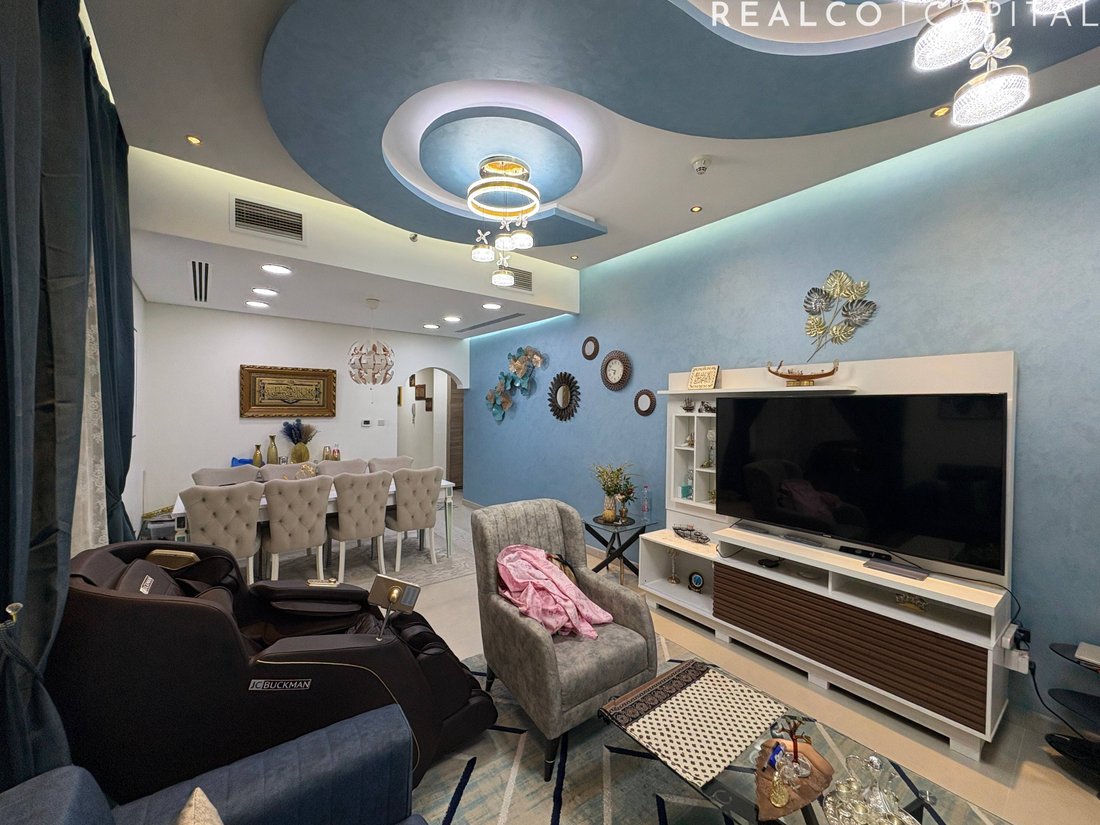 Apartment in Mirdif, Dubai, United Arab Emirates 4 - 18624741