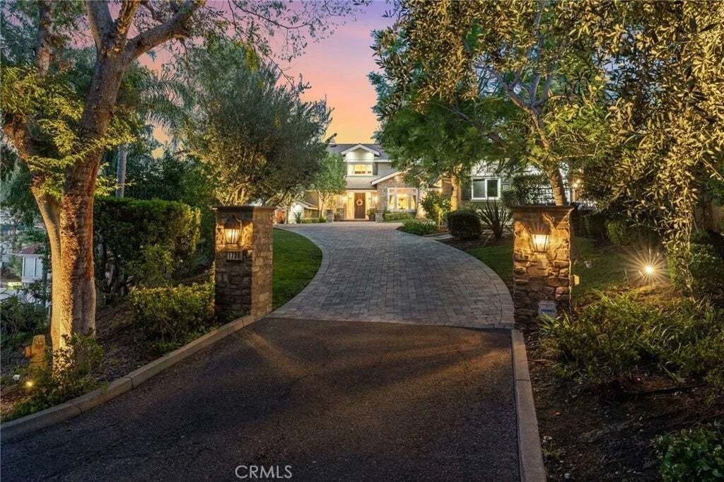 House in Fullerton, California, United States 2 - 18625109