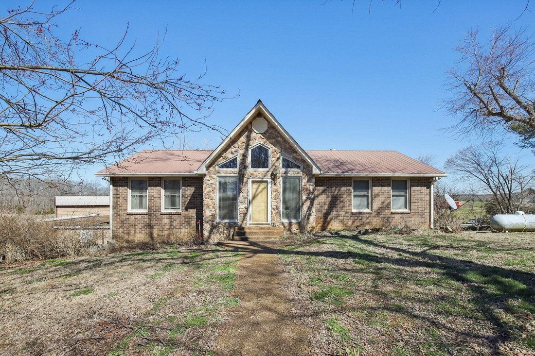 House in Bon Aqua, Tennessee, United States 1 - 18625197