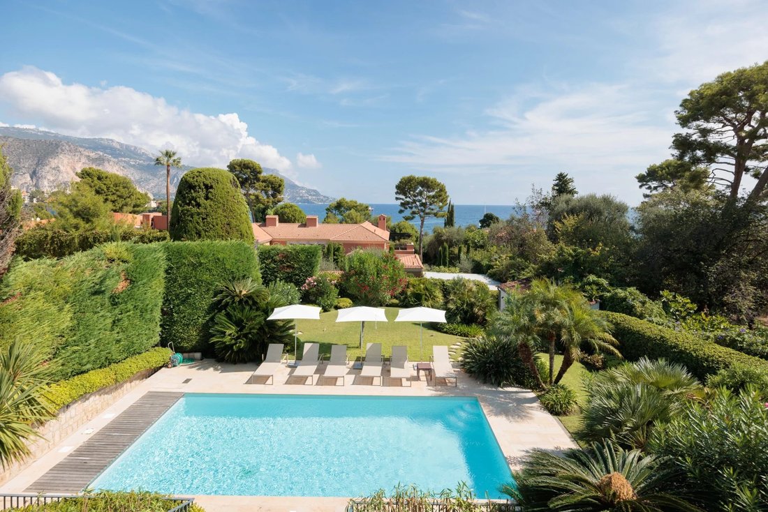 Villa in Saint-Jean-Cap-Ferrat, Provence-Alpes-Côte d'Azur, France 1 - 18624830