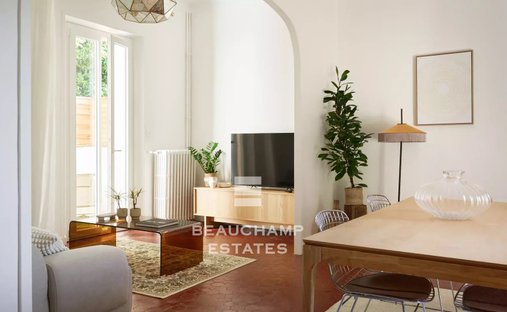 Villa in Petit-Juas, Cannes, France 1