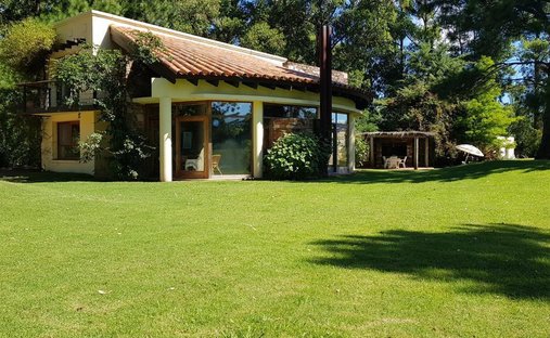 House in Punta Ballena, Maldonado Department, Uruguay 1