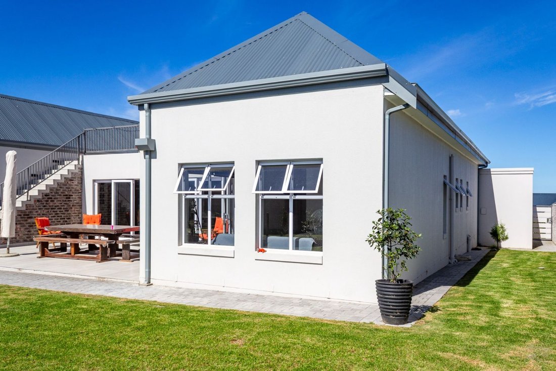 House in George, Western Cape, South Africa 1 - 18625054