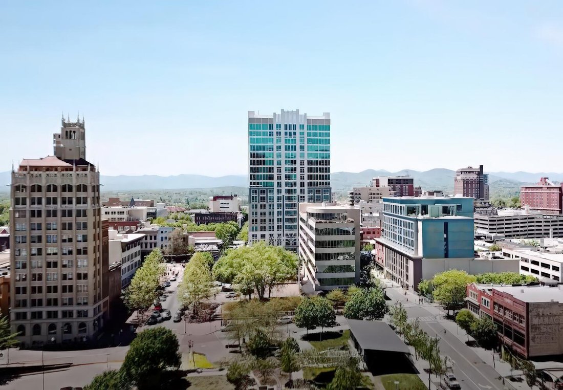 Condo in Asheville, North Carolina, United States 3 - 18625321