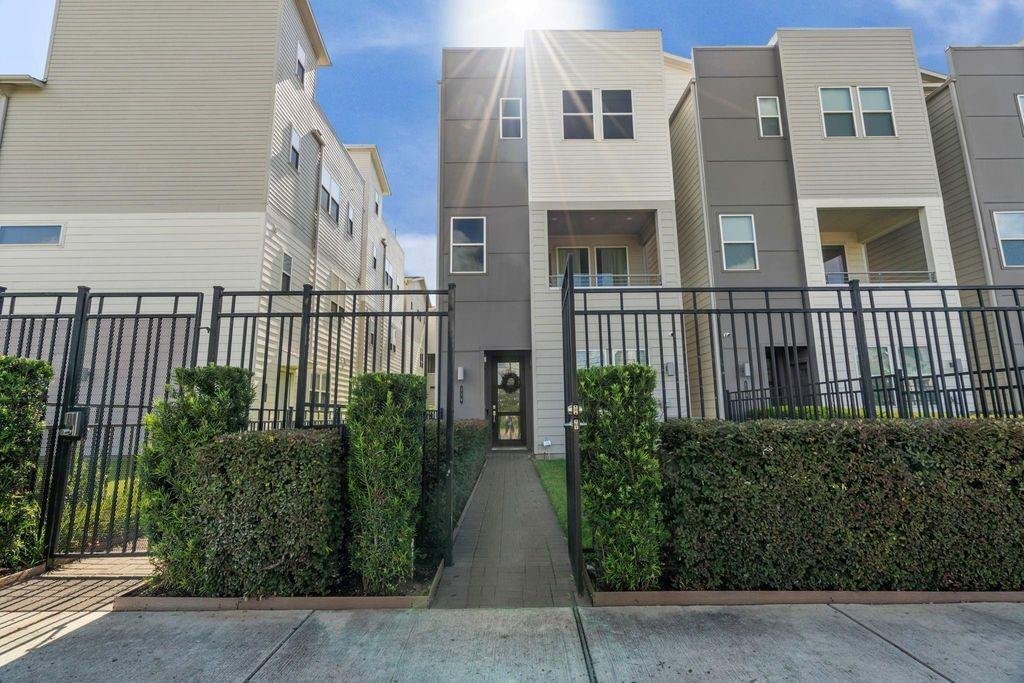 House in Houston, Texas, United States 2 - 18625413