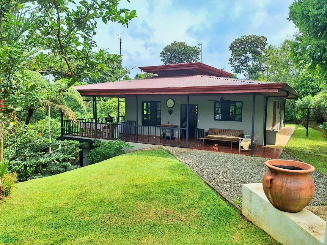 House in Quizarra, San José Province, Costa Rica 2 - 17729005
