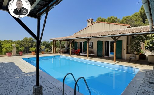 Villa in Vaugines-Les Faisses-Peyrard, Draguignan, France 1