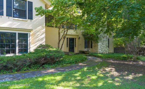 House in Glenburn, Pennsylvania, United States 1