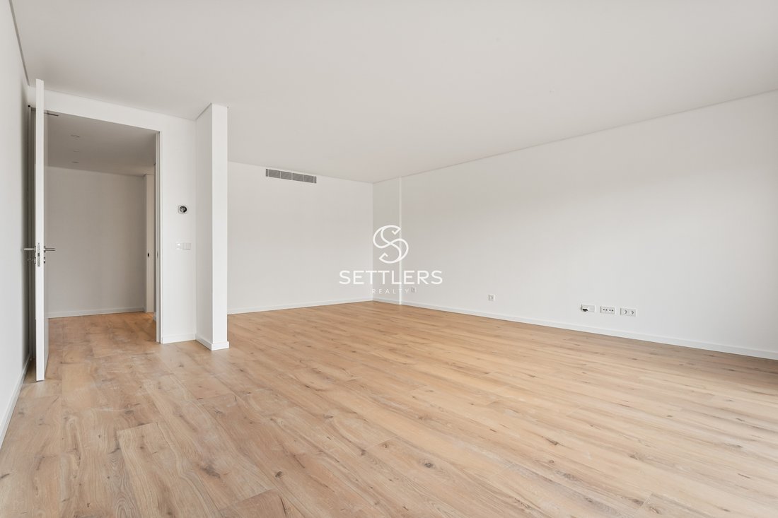 Apartment in Carcavelos e Parede, Lisbon, Portugal 4 - 16621447