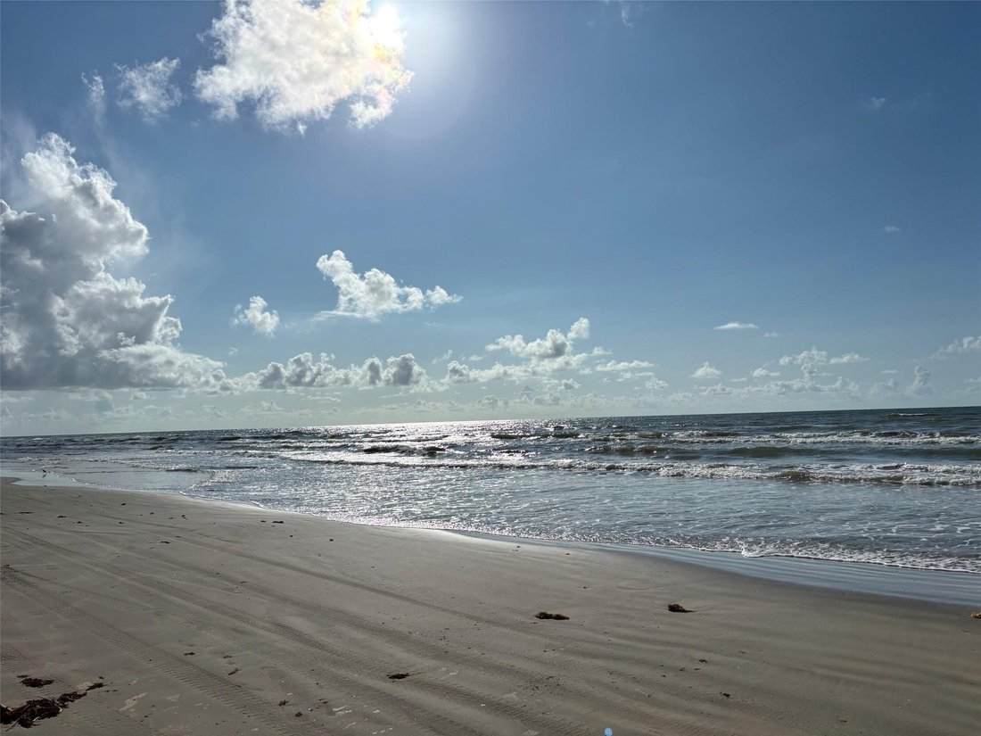 House in Freeport, Texas, United States 3 - 18265131