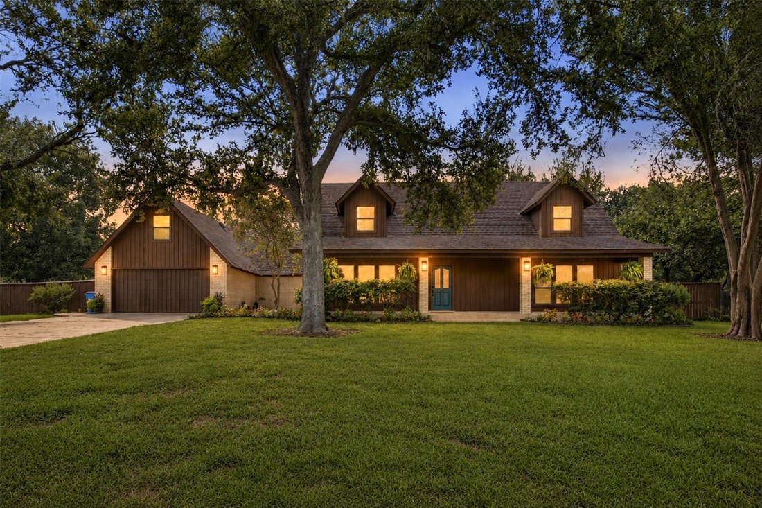 House in Seguin, Texas, United States 1 - 18625414