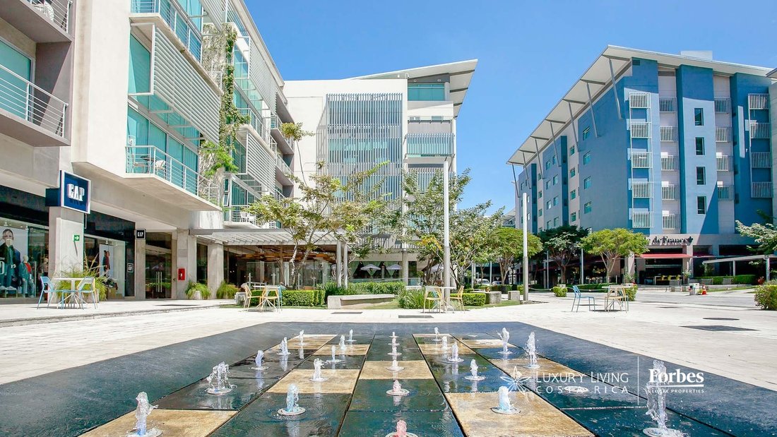 Penthouse in San Rafael de Escazú, San José Province, Costa Rica 1 - 16528618