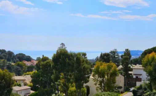 Apartment in Route de Grasse, Villeneuve-Loubet, France 1