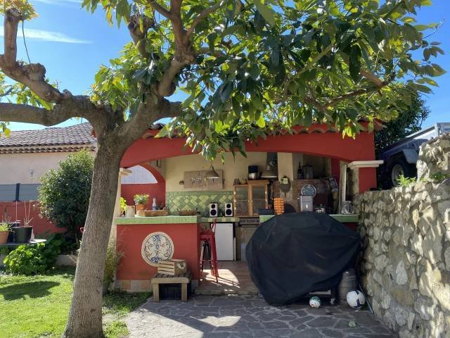 Maison à Castellar, Provence-Alpes-Côte d'Azur, France 2 - 17508946