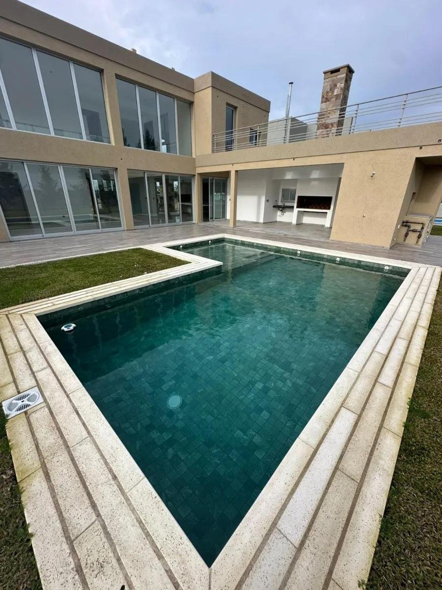 House in Canning, Buenos Aires, Argentina 2 - 18627269