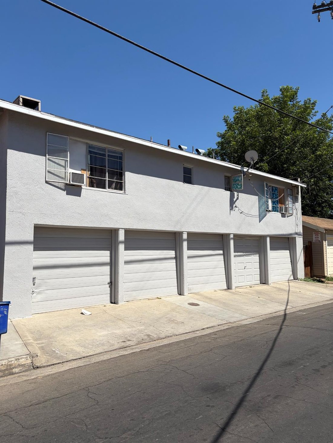 Fresno, California, United States 5 - 18627913