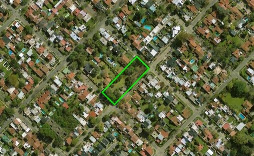 Land in Hurlingham, Buenos Aires Province, Argentina 1
