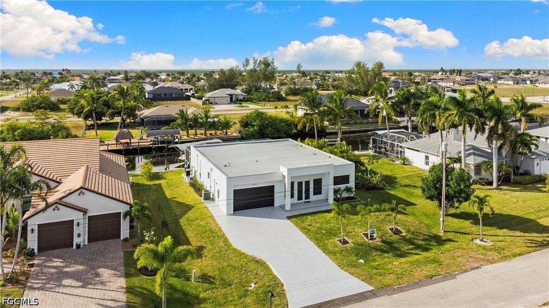 House in Cape Coral, Florida, United States 3 - 18629066