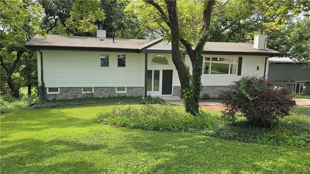 House in Lake Quivira, Kansas, United States 1 - 17870976