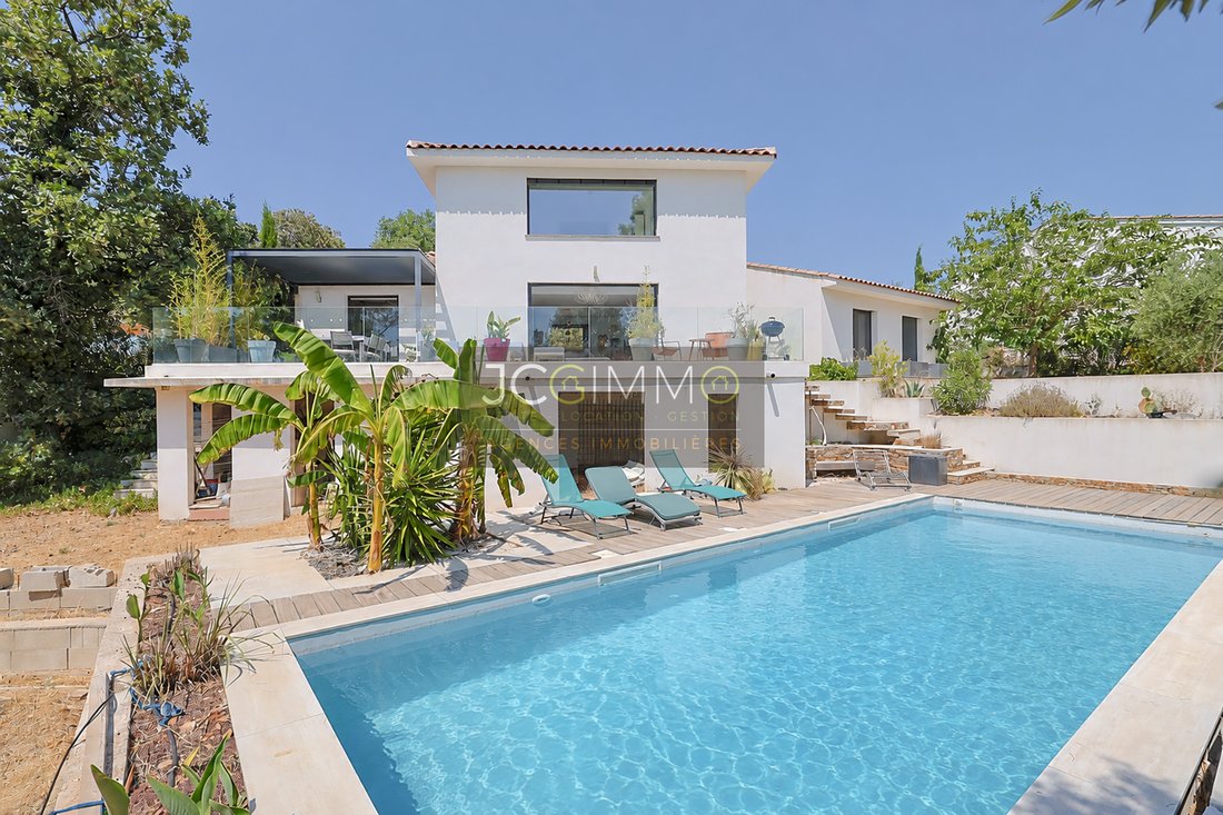 Villa en Garéoult, Provenza-Alpes-Costa Azul, Francia 2 - 18629801