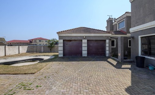 House in Gqeberha, Eastern Cape, South Africa 1