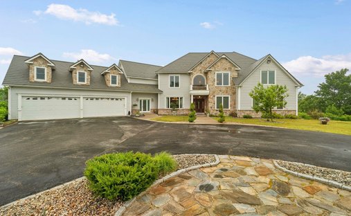 House in Hillsboro, New Hampshire, United States 1