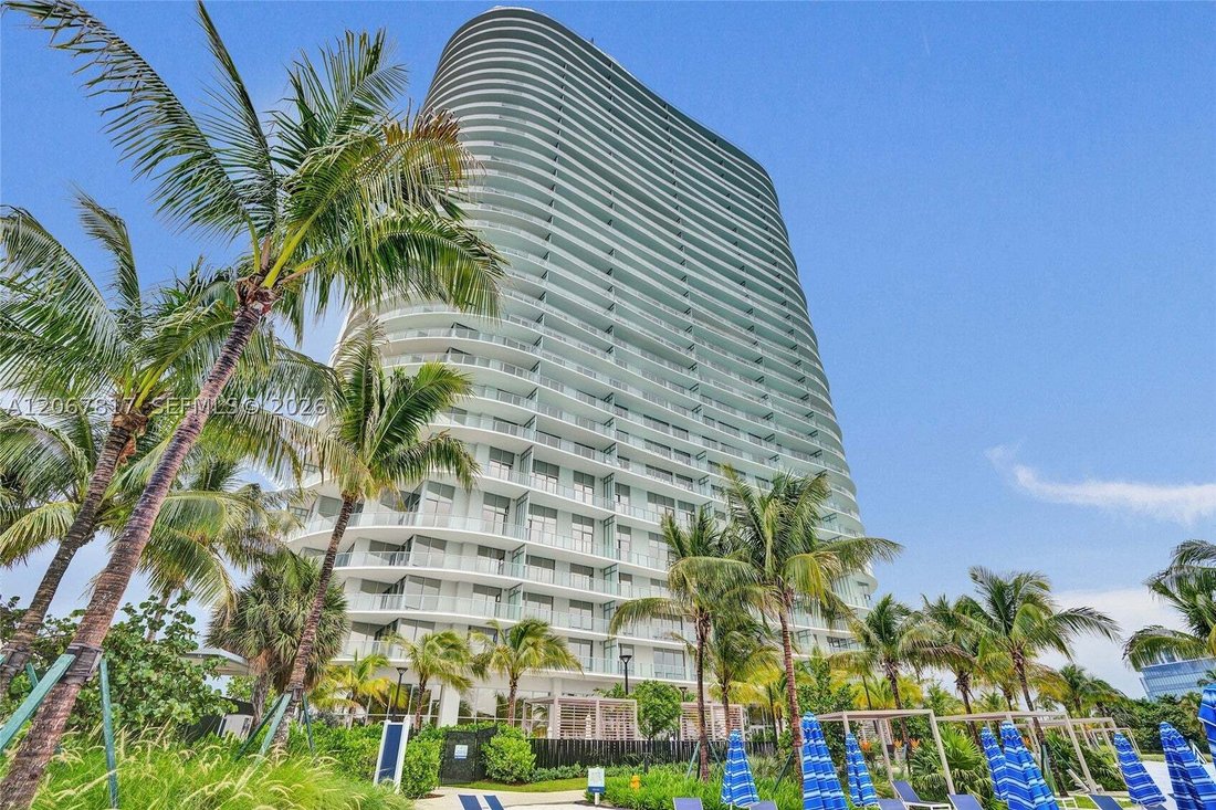 Condo in North Miami Beach, Florida, United States 1 - 18628349