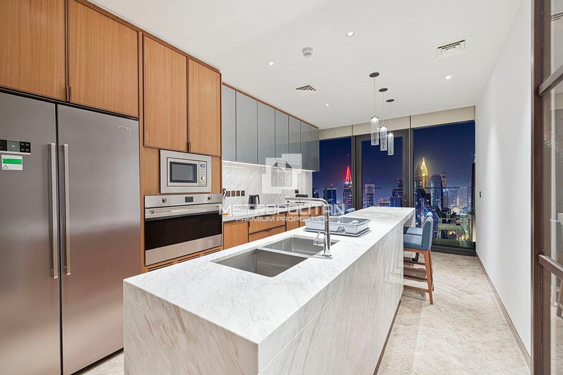 Apartment in Burj Khalifa Lake, Downtown Dubai, Dubai 3 - 18627350