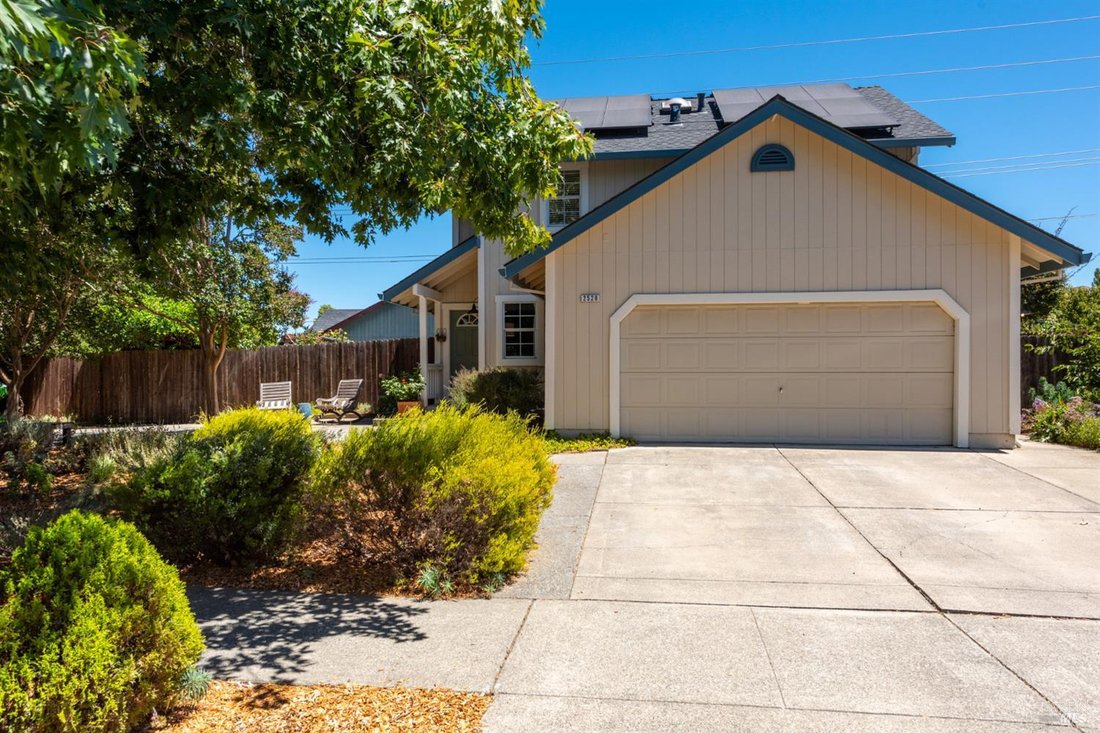 House in Santa Rosa, California, United States 1 - 18627451